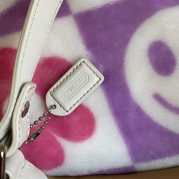 🌸Coach mini🌸 - Picture 4 of 5